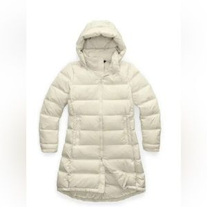 The North Face Women's Cream Puffer Coat